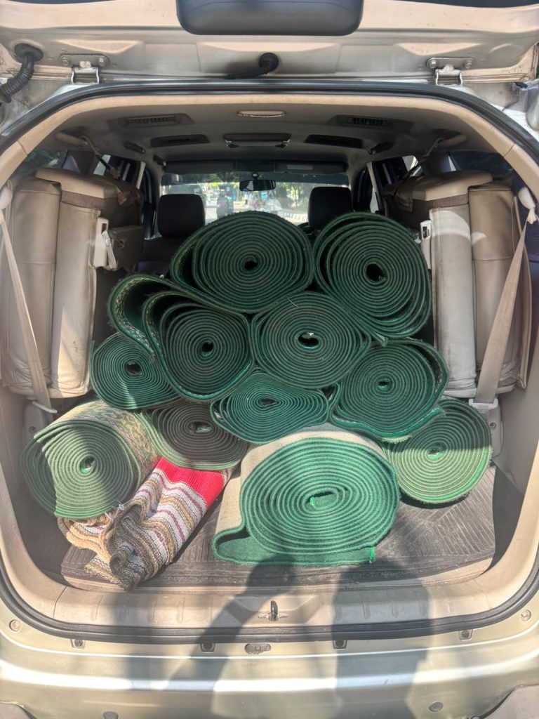 Dokumentasi karpet mushola BPKP saat pickup